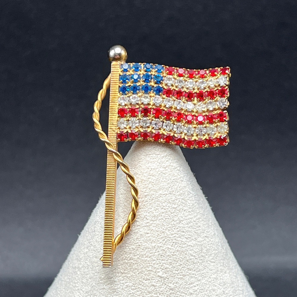 Vintage American Flag Brooch Pin Gold Tone‎ Rhinestone Patriotic USA